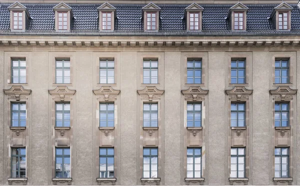 Fachada de una antigua casa de Berlín —  Fotos de Stock