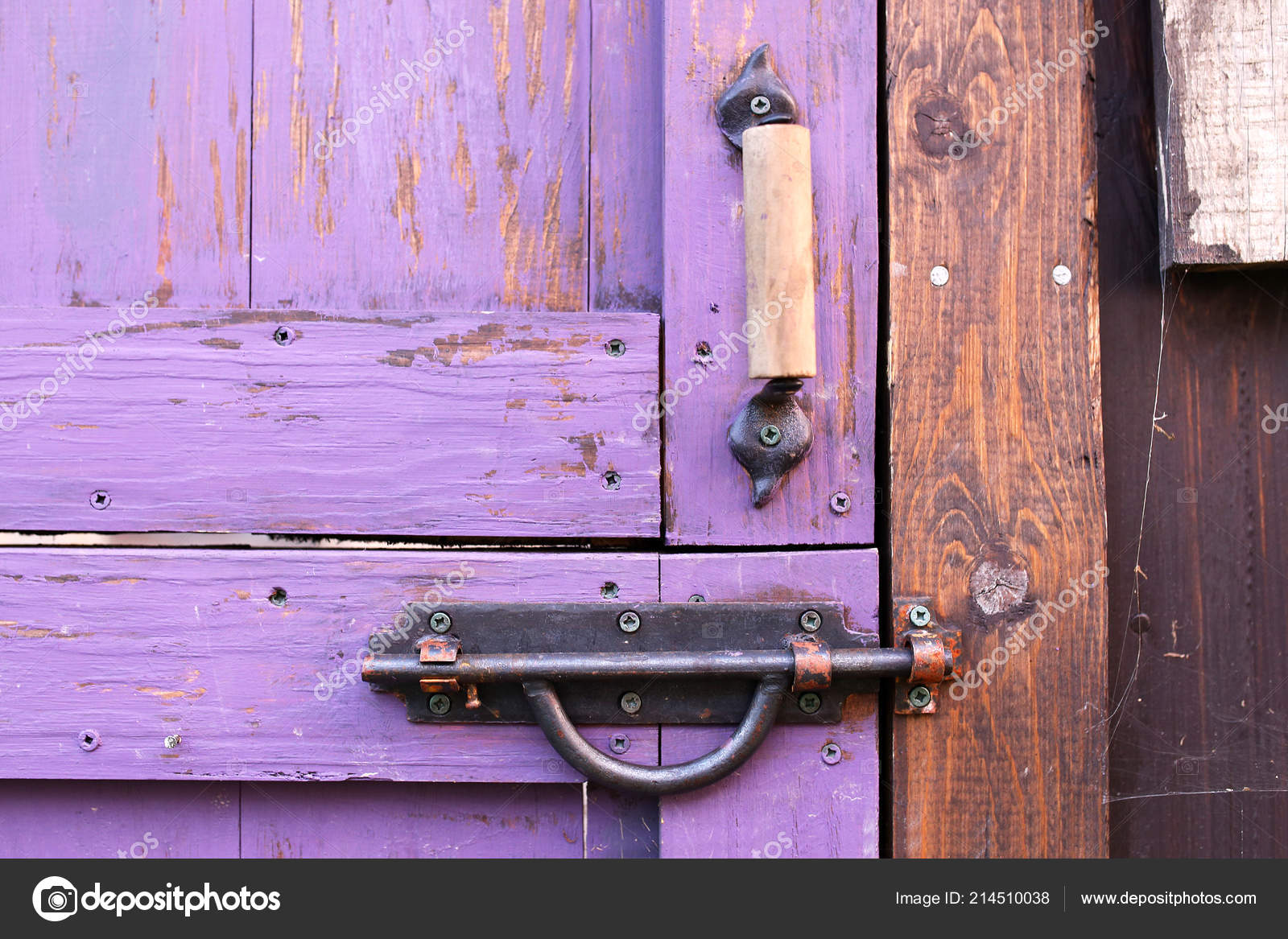 Close Wooden Handle Iron Gate Lock Old Purple Painted Spilt