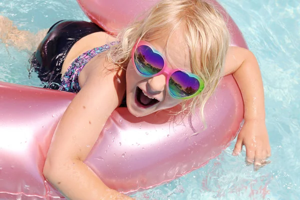 Happy Little Summer Child Floating Pink Raft Backyard Swimming Pool — Stock Photo, Image