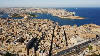 Valletta, Sliema, Manoel Adası 'nın havadan görünümü. Malta ülkesinin başkenti. Sabah. Akdeniz