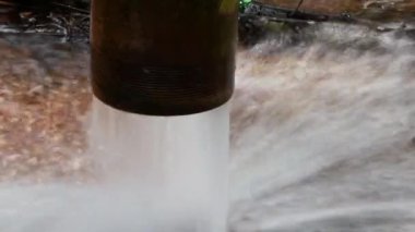 Su tarihleri arasında yüksek bir yere 