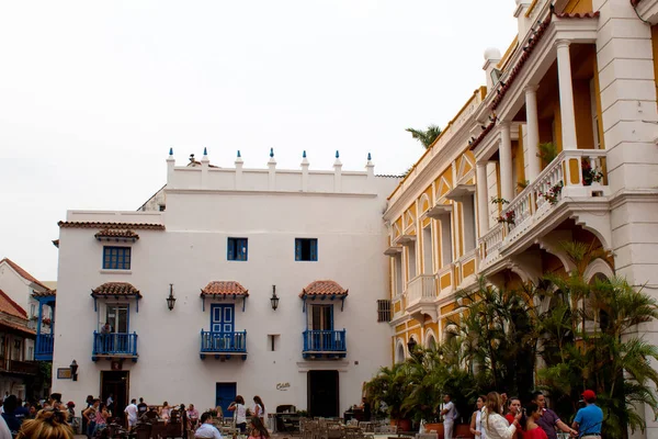 Crowded Plaza Cartagena Colombia — Stock Photo, Image