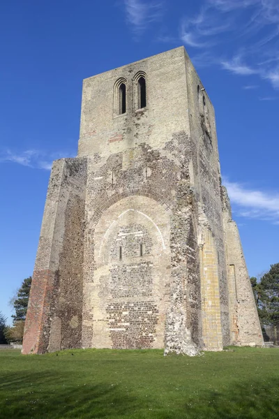 Turm der Abtei Saint-Winoc, bergues, nord pas de calais, Frankreich — Stockfoto