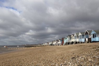 Thorpe Körfezi 'nde fırtınalı bir gün, Essex, İngiltere