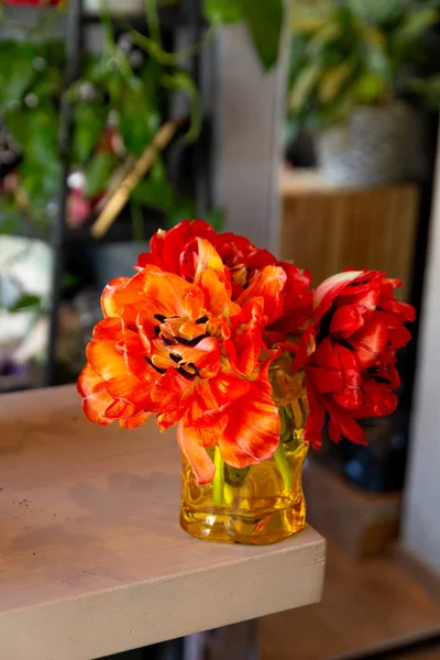 Букет Квітів Весільний Салон Троянд Анемона Тюльпан Ранункульозний Соняшниковий Сад — стокове фото