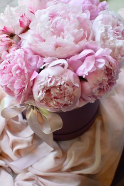 çiçekçi çiçek buketi Gelin salonu buket düğün gül çiçek pembe beyaz güller çiçek aşk yeşil gelin gelin dekorasyon evlilik demet doğa düzenleme çiçek kutlama renk hediye anemone lale ranunculus bitki bahçe çiçek bahar  