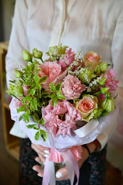 Цветочный Букет Цветочном Магазине Свадебный Салон Букет Букет Розовый Цветок — стоковое фото