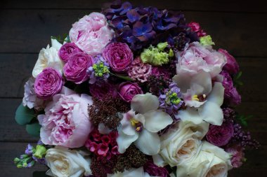 çiçekçi çiçek buketi Gelin salonu buket düğün gül çiçek pembe beyaz güller çiçek aşk yeşil gelin gelin dekorasyon evlilik demet doğa düzenleme çiçek kutlama renk hediye anemone lale ranunculus bitki bahçe çiçek bahar purp