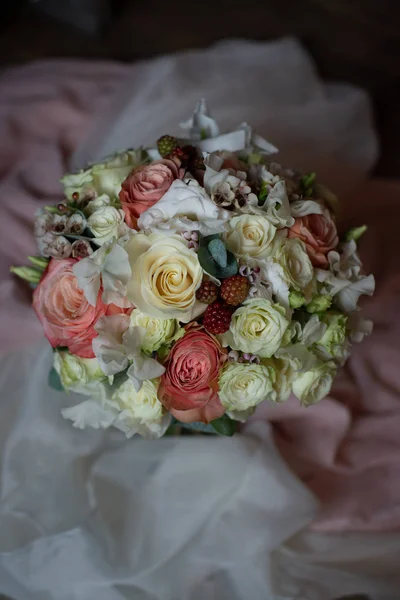 Der Schönste Blumenstrauß Aus Anemonenrose Ranunculus Mattiola Tulpe Eukalyptus Narcissus — Stockfoto