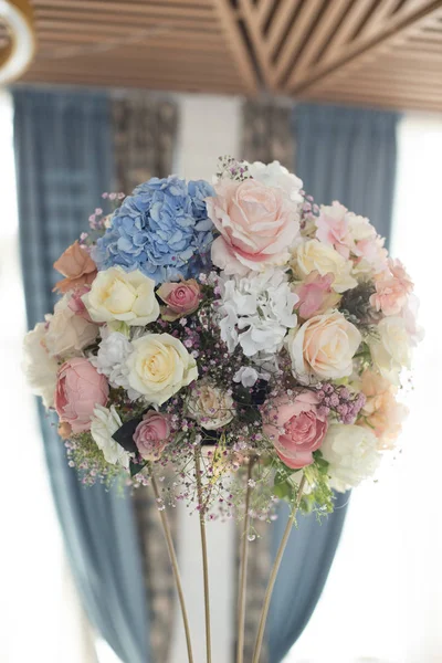 Most Beautiful Flowers Magnificent Bouquets Flowers Leg Interior Restaurant Festive — Stock Photo, Image