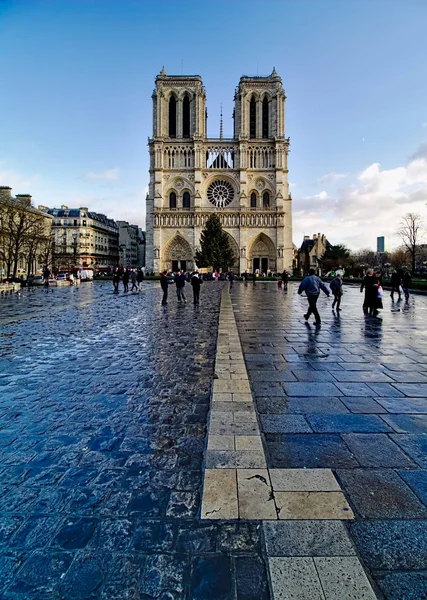 Katedra Notre Dame de Paris, Francja, zdjęcia z poprzednich świąt Bożego Narodzenia. — Zdjęcie stockowe