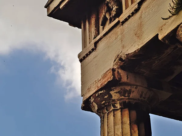 Detalle Del Templo Hefesto Atenas Grecia Contraste Con Cielo Azul —  Fotos de Stock