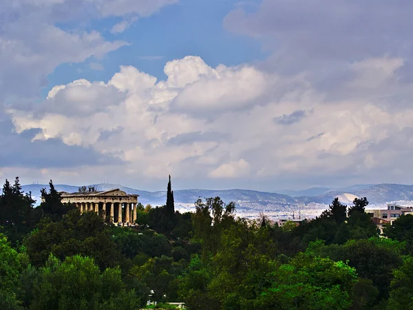 Tempio Efesto Atene Grecia Paesaggio Con Ulivi Cipressi Altri Alberi — Foto Stock