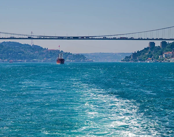 Stanbul Kinci Boğaz Köprüsü Fatih Sultan Mehmet Köprüsü Boğaz Denize — Stok fotoğraf