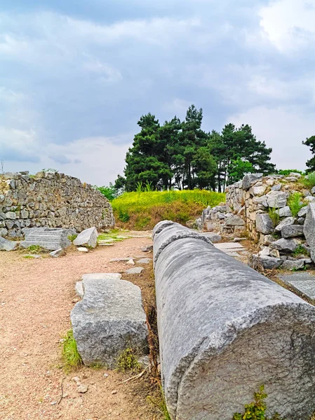 Fallen Column Oude Site Van Filipoi Kavala Macedonië Griekenland — Stockfoto