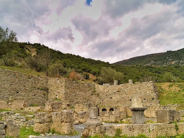 Starożytne Miejsce Gortys Peloponezie Grecja Pobliżu Rzeki Lousios Pod Pochmurne — Zdjęcie stockowe