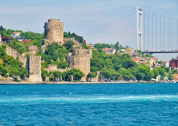 Rumelihisari Rumeli Fästning Och Andra Bosphorous Bridge Istanbul Turkiet — Stockfoto
