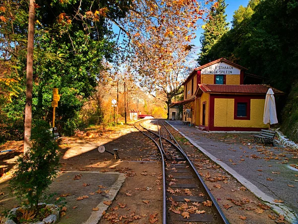 Velha Estação Ferroviária Tradicional Vazia Mega Spileon Kalavryta Grécia — Fotografia de Stock