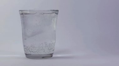 Karbonlu sıvı Ile cam statik çekim