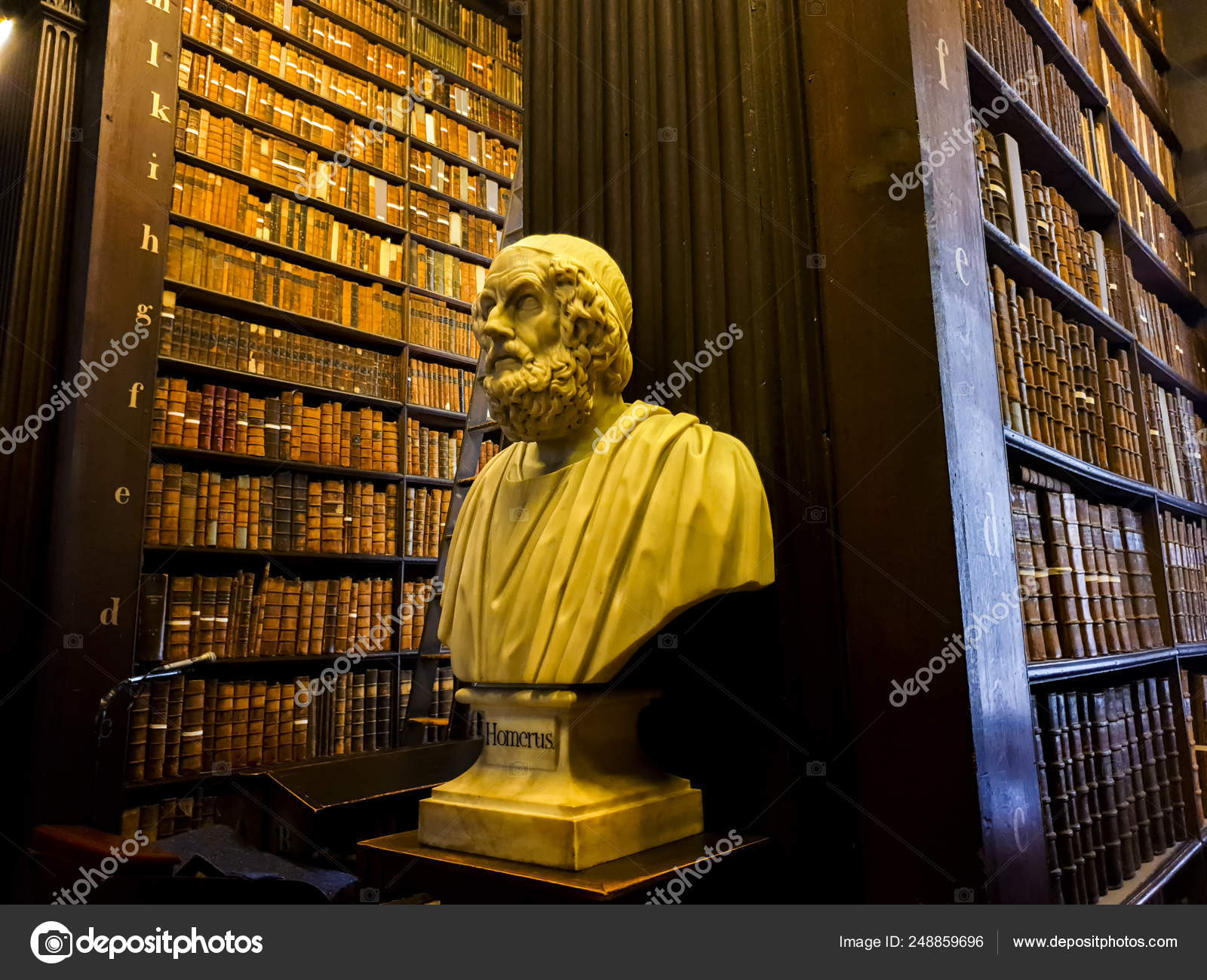 Trinity College Library Bust Homerus Stock Photo by ©utaini 248859696