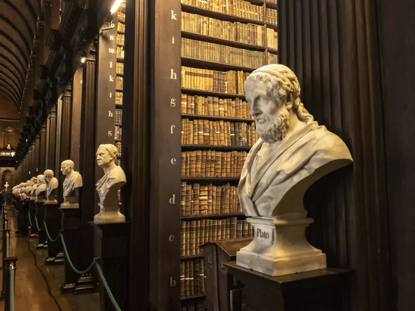 Biblioteca Trinity College Bust Plato — Fotografie, imagine de stoc