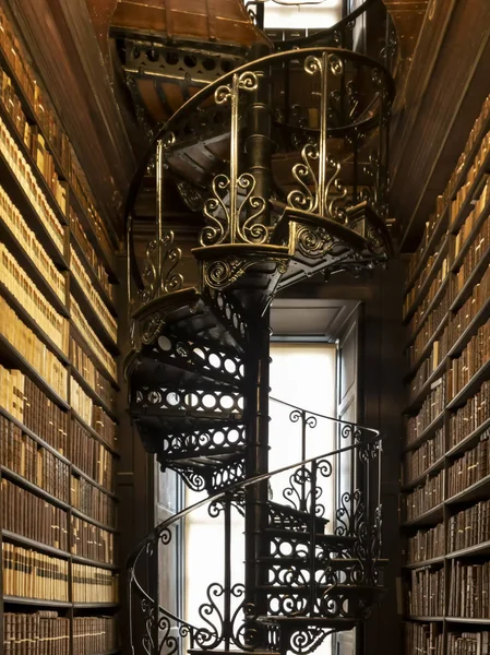 Trinity College Biblioteca Escalera Habitación Larga — Foto de Stock