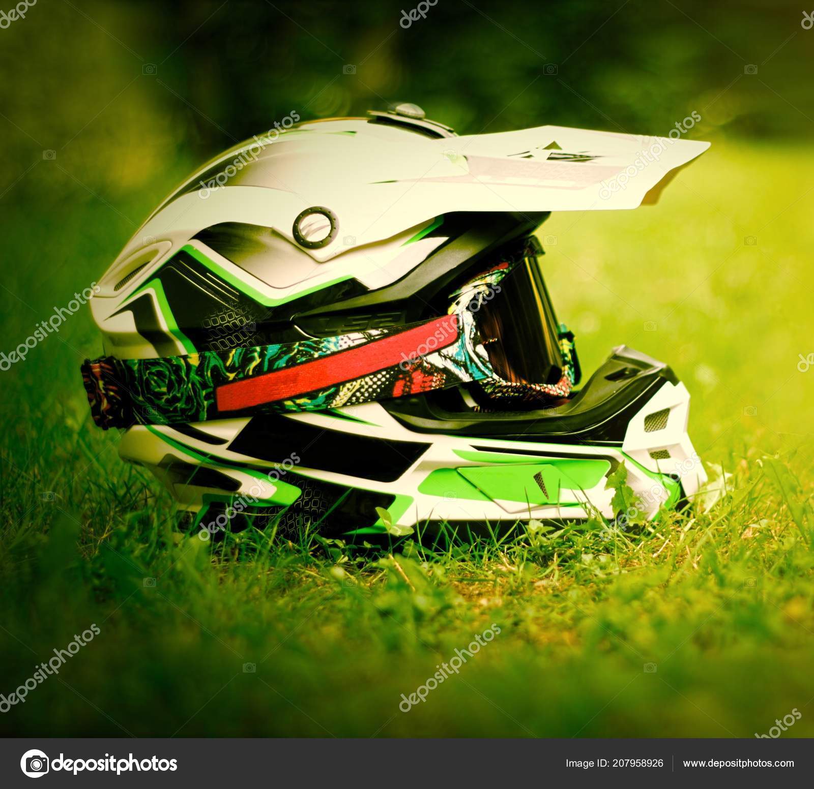 motocross helmet with goggles