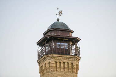 Yangın kulesi. Macaristan, Lovasbereny 'deki Ateş Kulesi. Eski Ateş Kulesi bugün bir kültür merkezi..