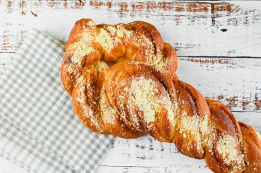 Eski bir ışık masasında ekmek. Yüksek kalite fotoğraf