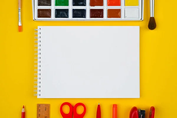 School Supplies Yellow Background High Quality Photo — Stock Photo, Image