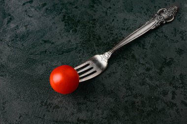 Çatallı bir domates. Yüksek kalite fotoğraf