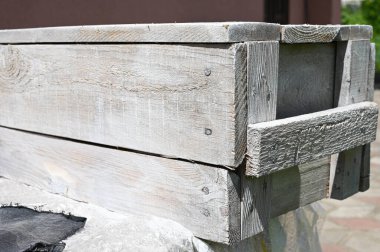 Beyaza boyanmış eski bir kutu. Yüksek kalite fotoğraf