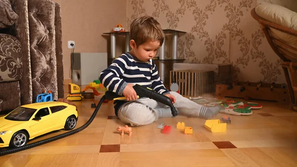 Bambino Disinfetta Giocattoli Pulizia Giocattoli Bambini Foto Alta Qualità — Foto Stock