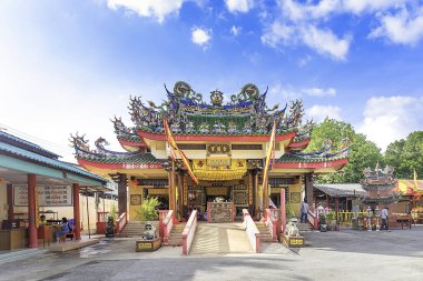 Phuket avluda Çin Tapınağı