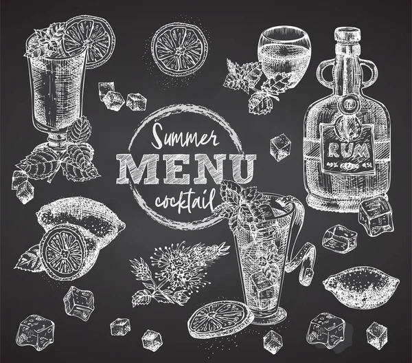 Σετ μπουκάλια Ρούμι, ποτήρια, μπέρμπον, μέντα, lime, limon, πάγο σε μαύρο φόντο πίνακα κιμωλία Vintage χειροποίητα σχέδιο μπαρ, εστιατόριο, καφέ μενού, φυλλάδιο, πανό, αφίσα στυλ χαρακτικής Γραφική τέχνη — Διανυσματικό Αρχείο