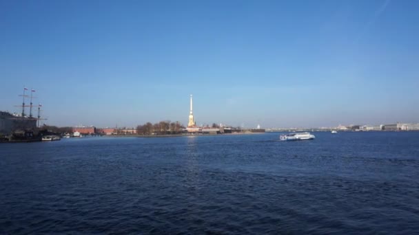 Peter Paul Kalesi Saint Petersburg Tarihi Merkezinde Neva Nehri Panoraması — Stok video