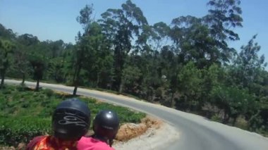 Scooter çay plantasyon, Sri Lanka ile yol boyunca seyahat