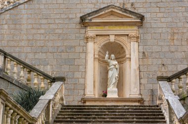Güzel Akdeniz manzara - şehir Tivat, Kotor bay Boka Kotorska , Karadağ.