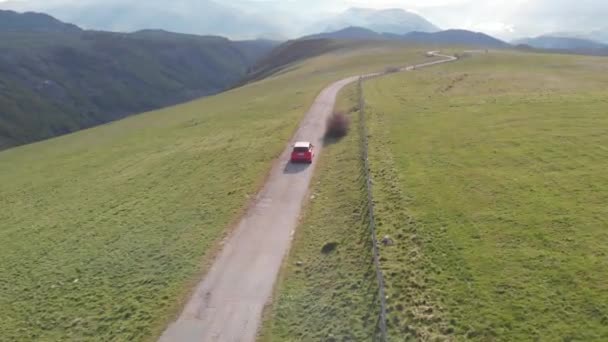 Jazda Samochodem Drodze Góry Piękna Letnia Górska Droga — Wideo stockowe