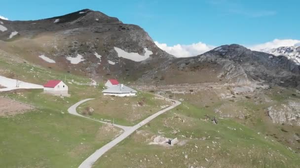 Όμορφη Θέα Του Παλιού Μεσογειακού Ορεινού Χωριού — Αρχείο Βίντεο