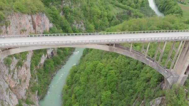 Řeka Tara Nejoblíbenějším Místem Pro Návštěvu Durdevica Bridge Jurjevich Bridge — Stock video