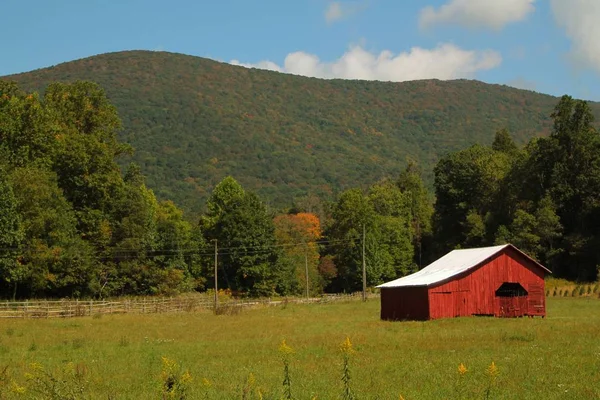 Virginia dağlarda düşmek