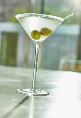 Buz soğuk Martini üzerinde Bar