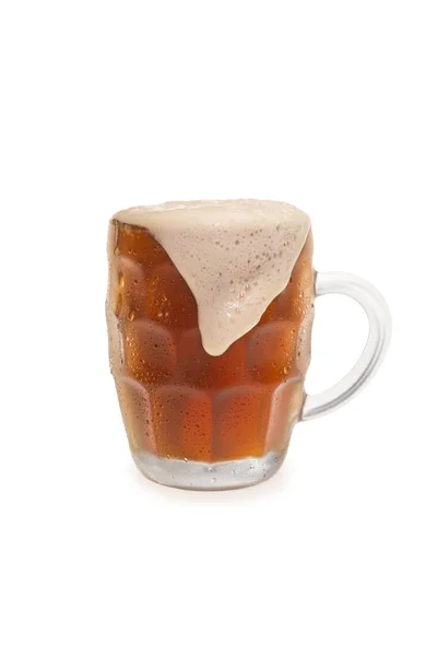 Cerveza Bock con espuma desbordante — Foto de Stock