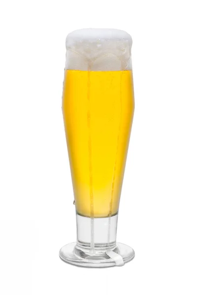 거품 머리와 테두리 실행 Drips 클래식 Pilsner 맥주 # — 스톡 사진