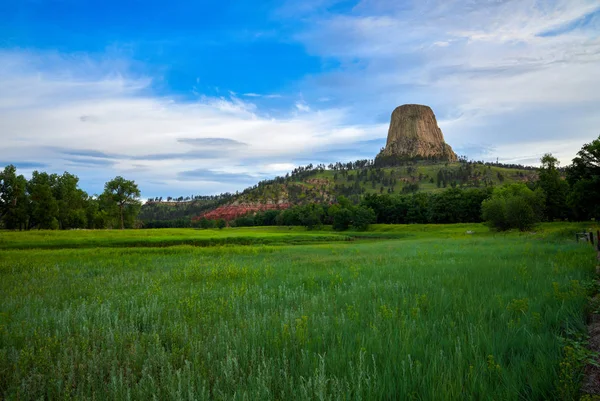 Devils Tower Ulusal Anıtı'nda Sabah.