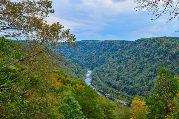 New River Gorge National Pa 'ya tepeden bakan Yeni Nehir — Stok fotoğraf