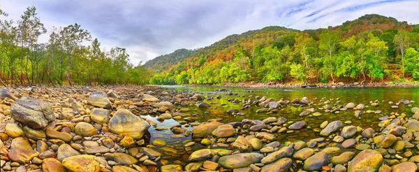 Panorama of boulders along the New River, WV. — Stock Photo, Image