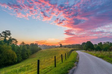 Jones Lane 'de Gündoğumu, Ky