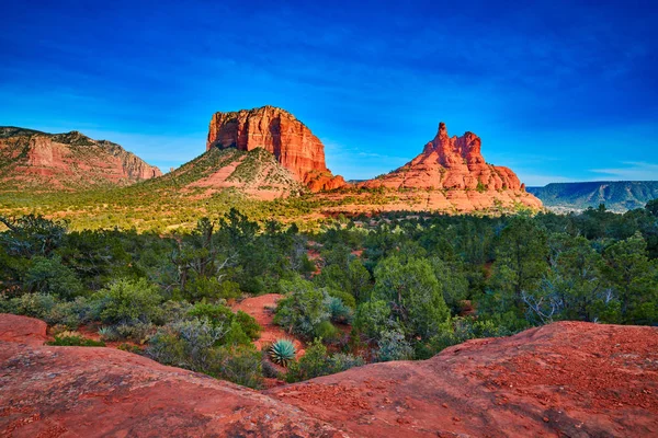 Courthouse Butte and Bell Rock, AZ — Stock Photo, Image